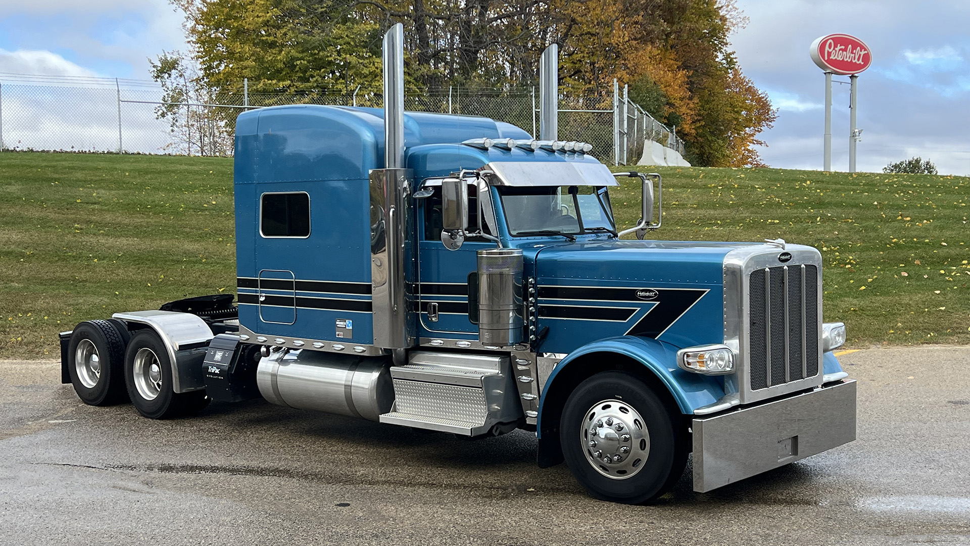 JX Graphics for blue Peterbilt with black striping