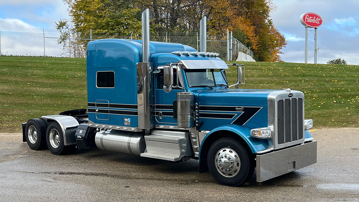 JX Graphics for blue Peterbilt with black striping