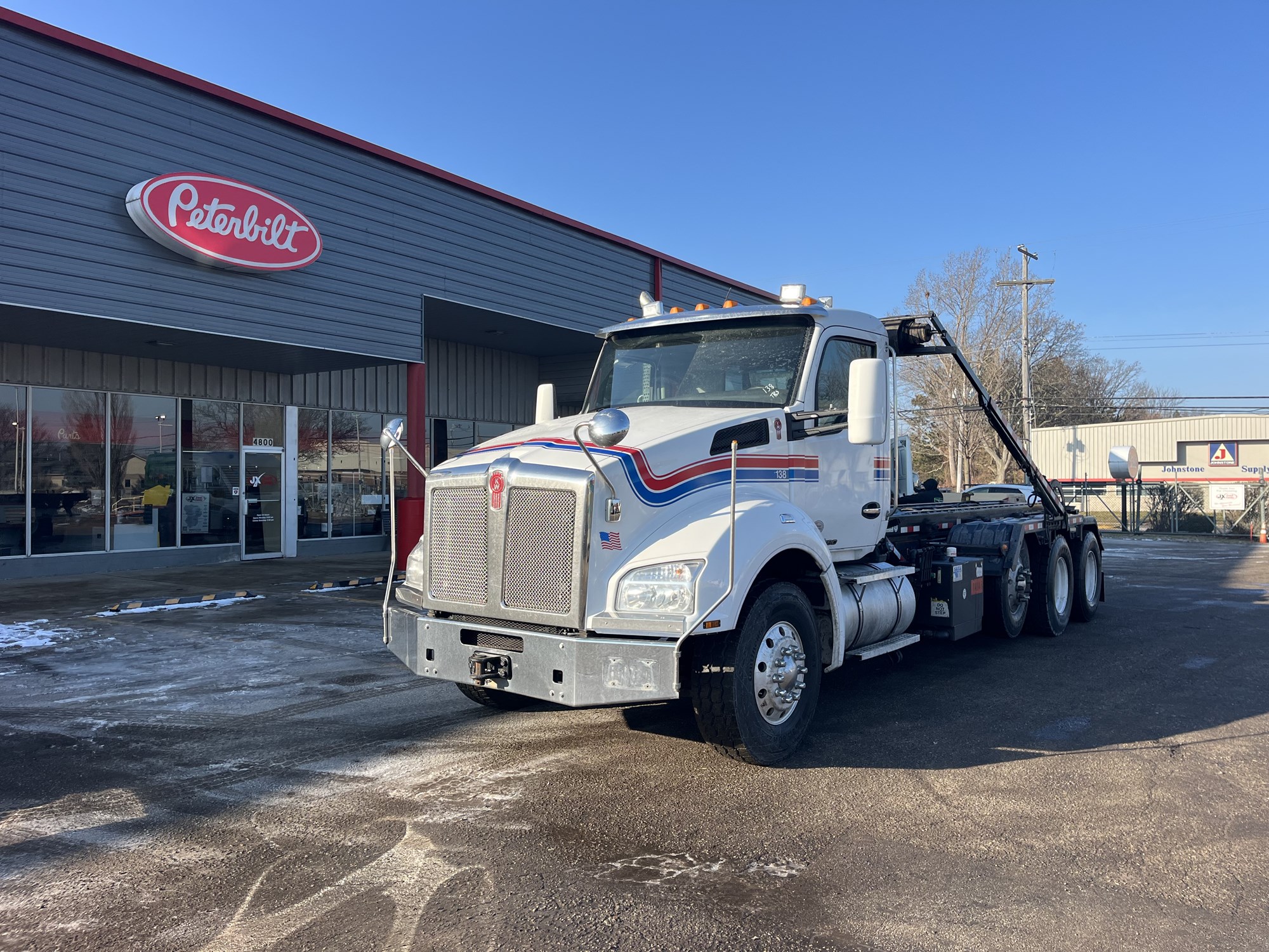 2020 Kenworth T880 - image 2