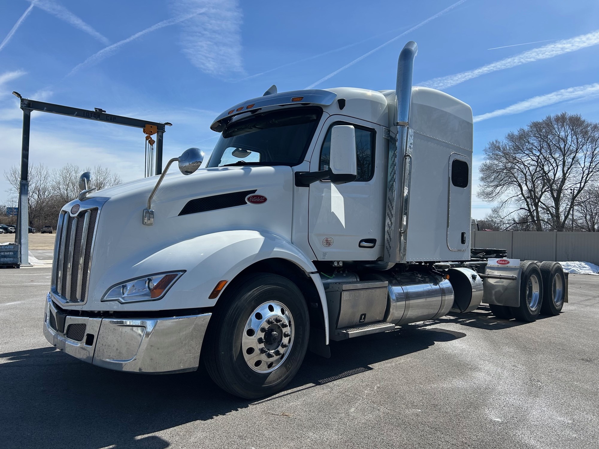 2022 Peterbilt 579 - image 2