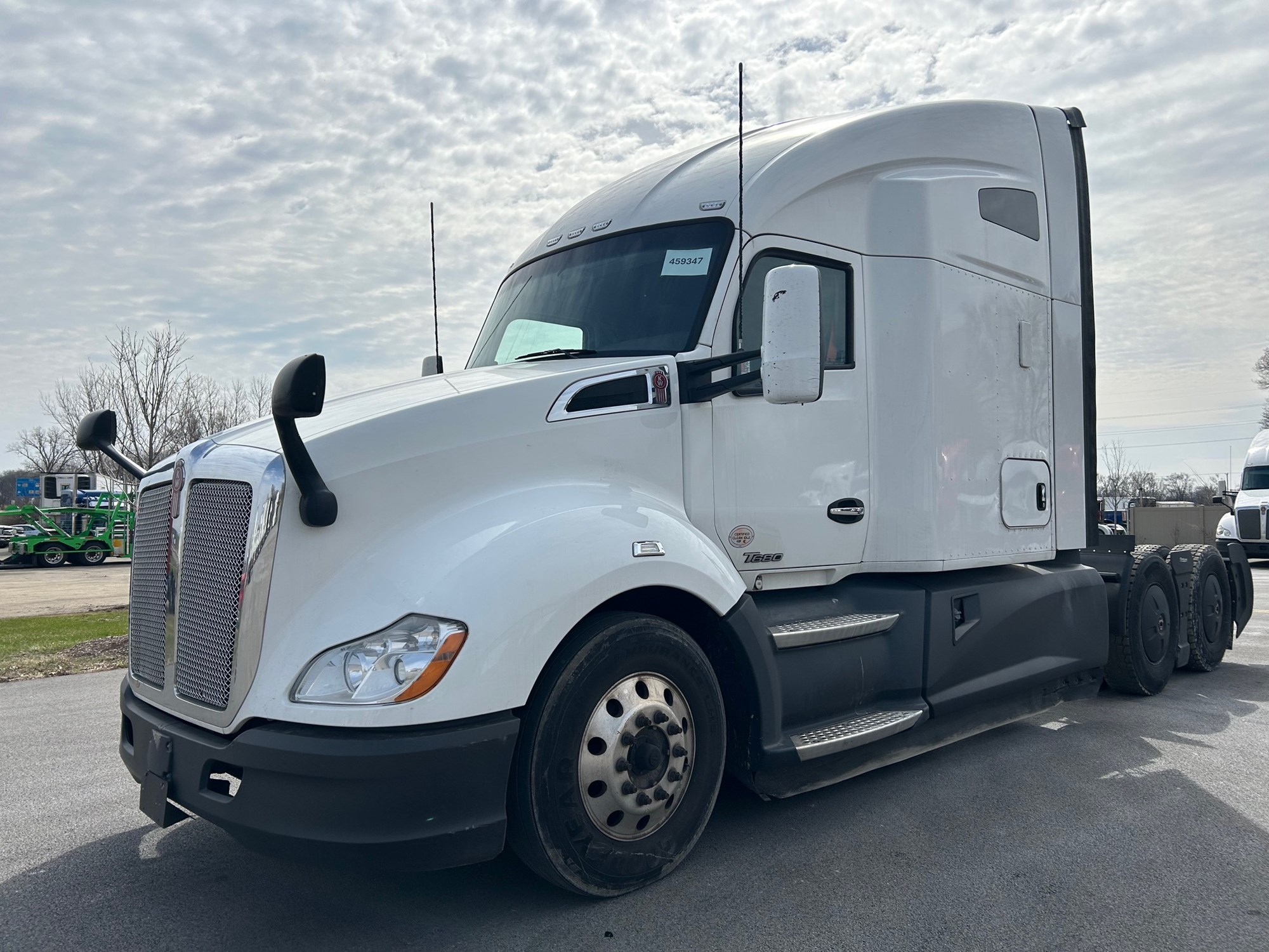 2021 Kenworth T680 - image 2