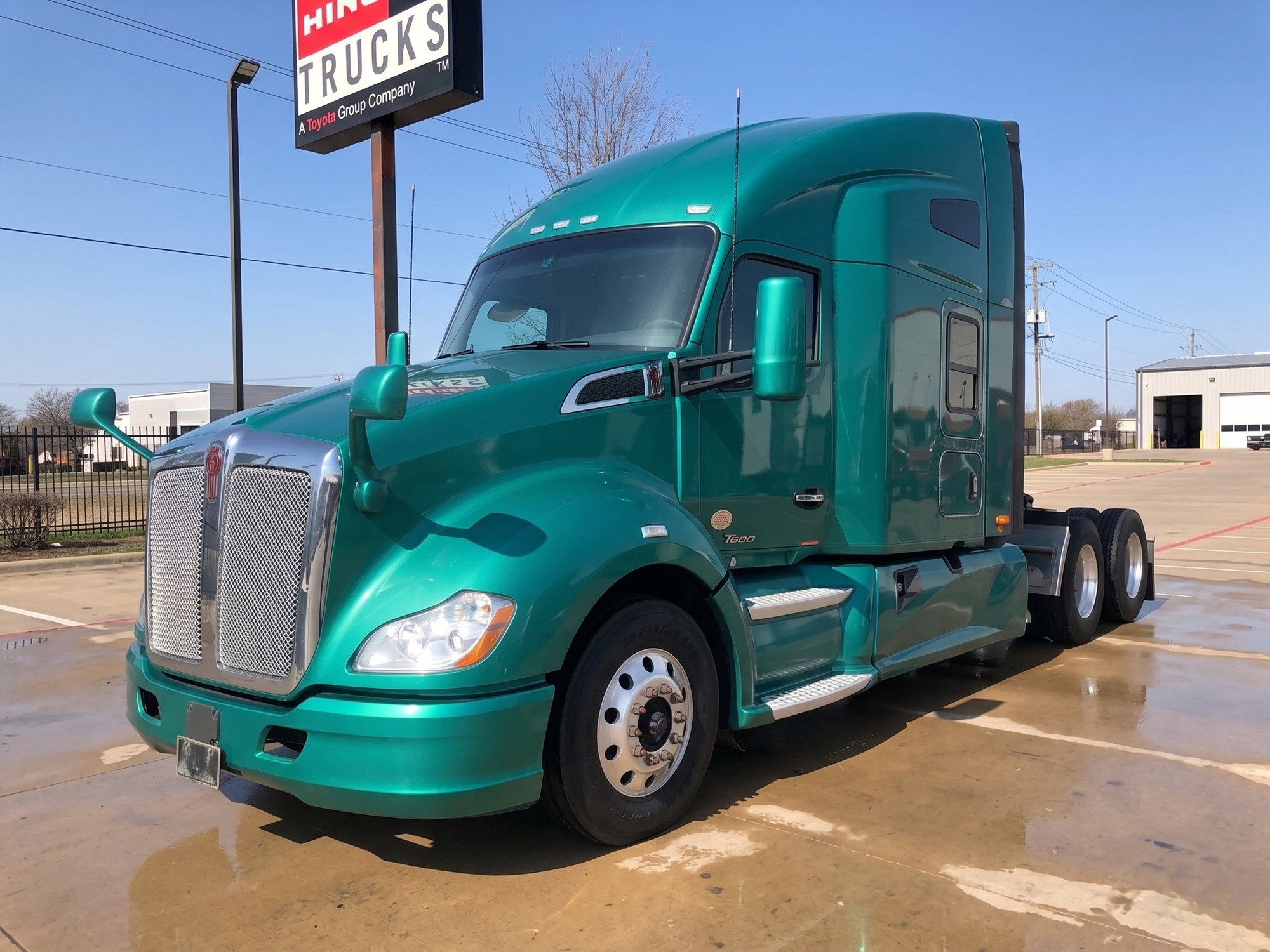 2022 Kenworth T680 - image 2