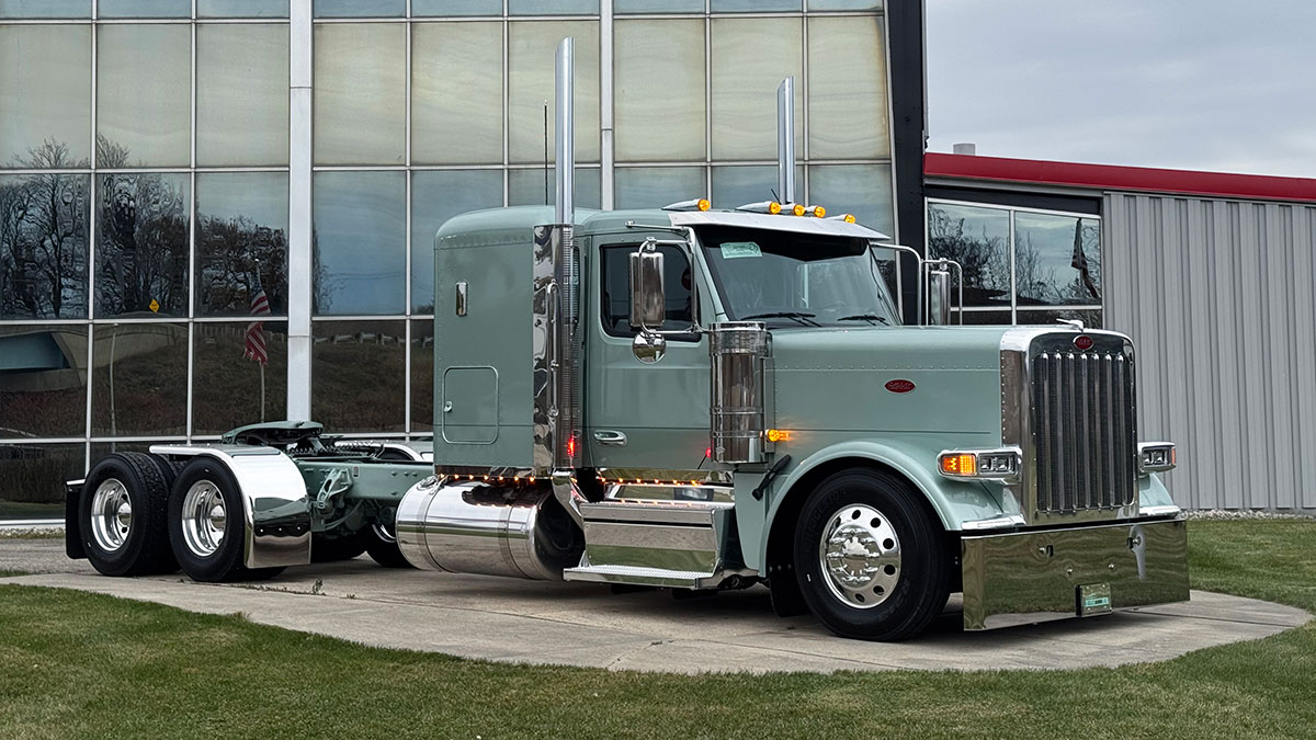 Custom-Truck---Minty