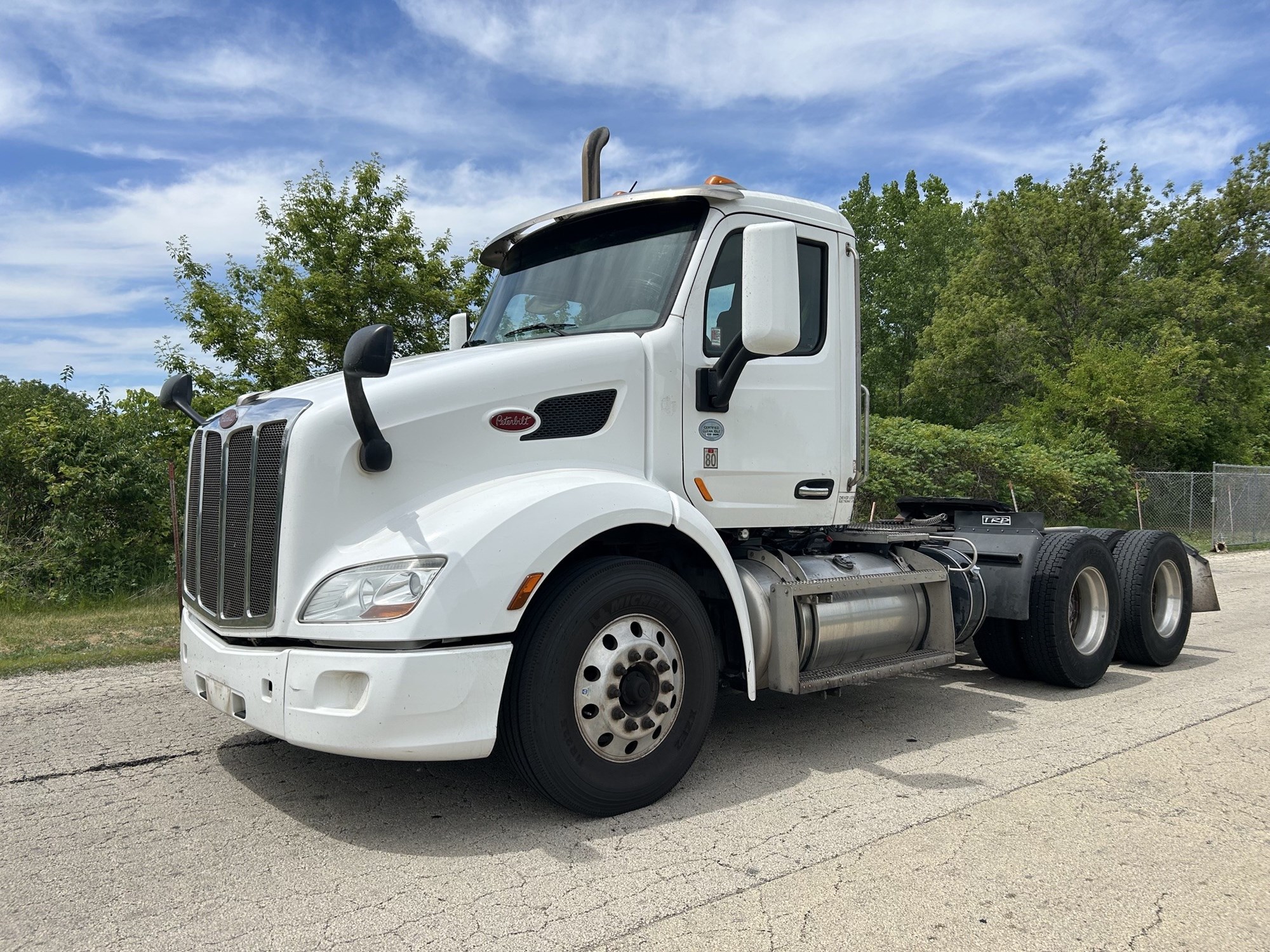 2017 Peterbilt 579 in Rockford — photo 2