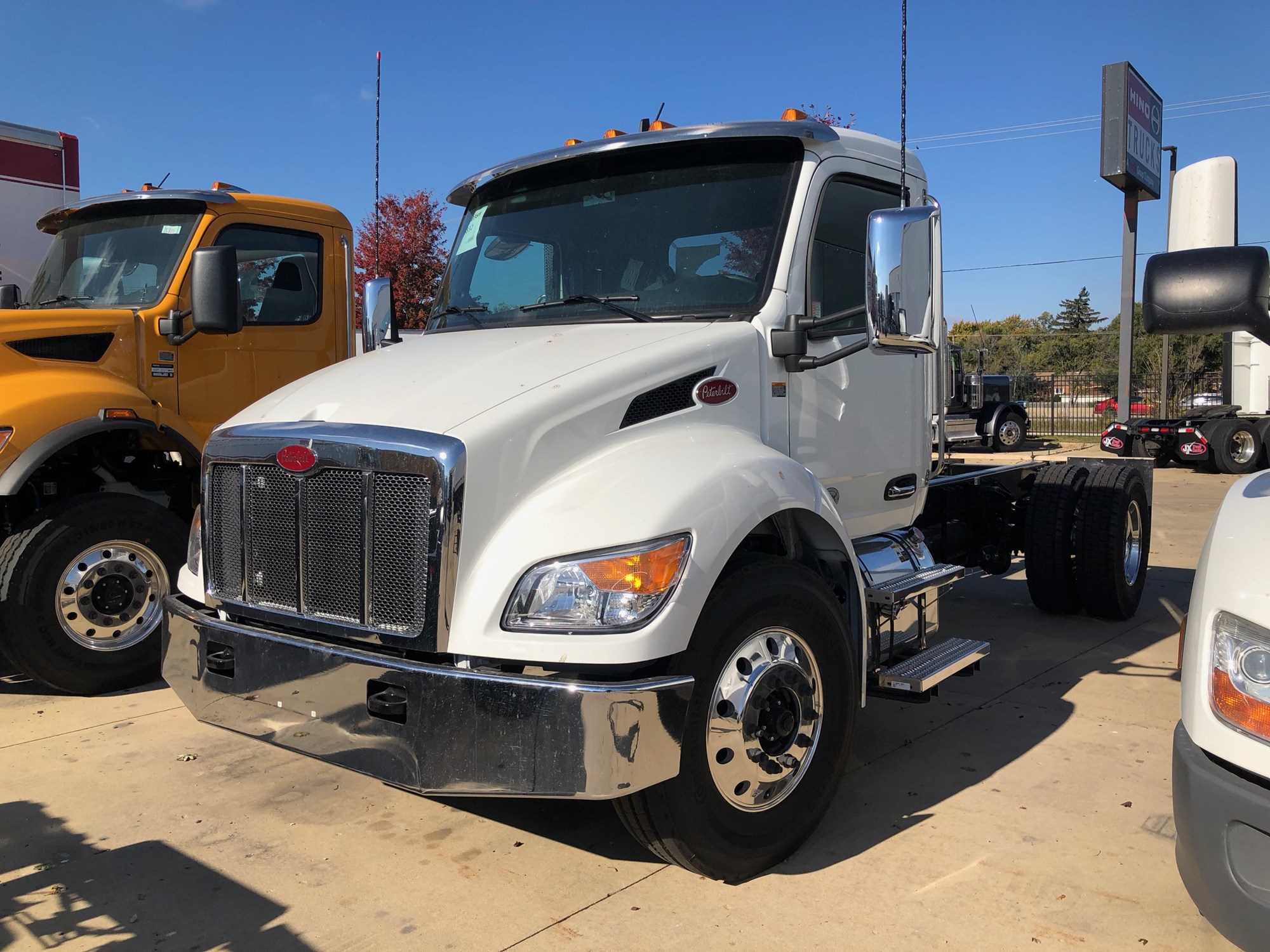 2026 Peterbilt 537 in Bolingbrook, IL — photo 2