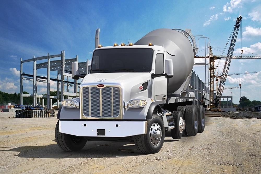 New Peterbilt 567 side profile exterior view