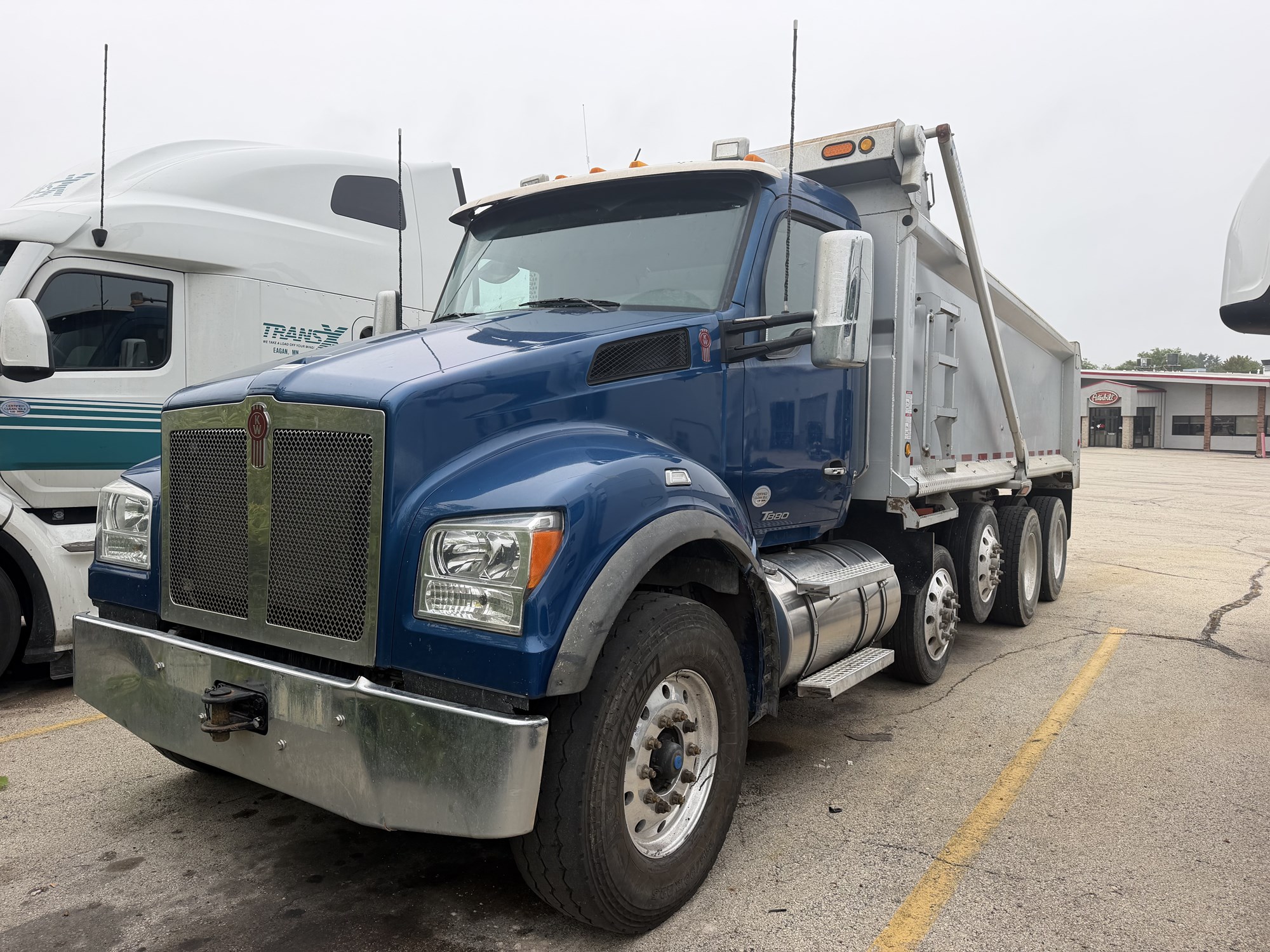 2022 Kenworth T880 in Waukesha — photo 2