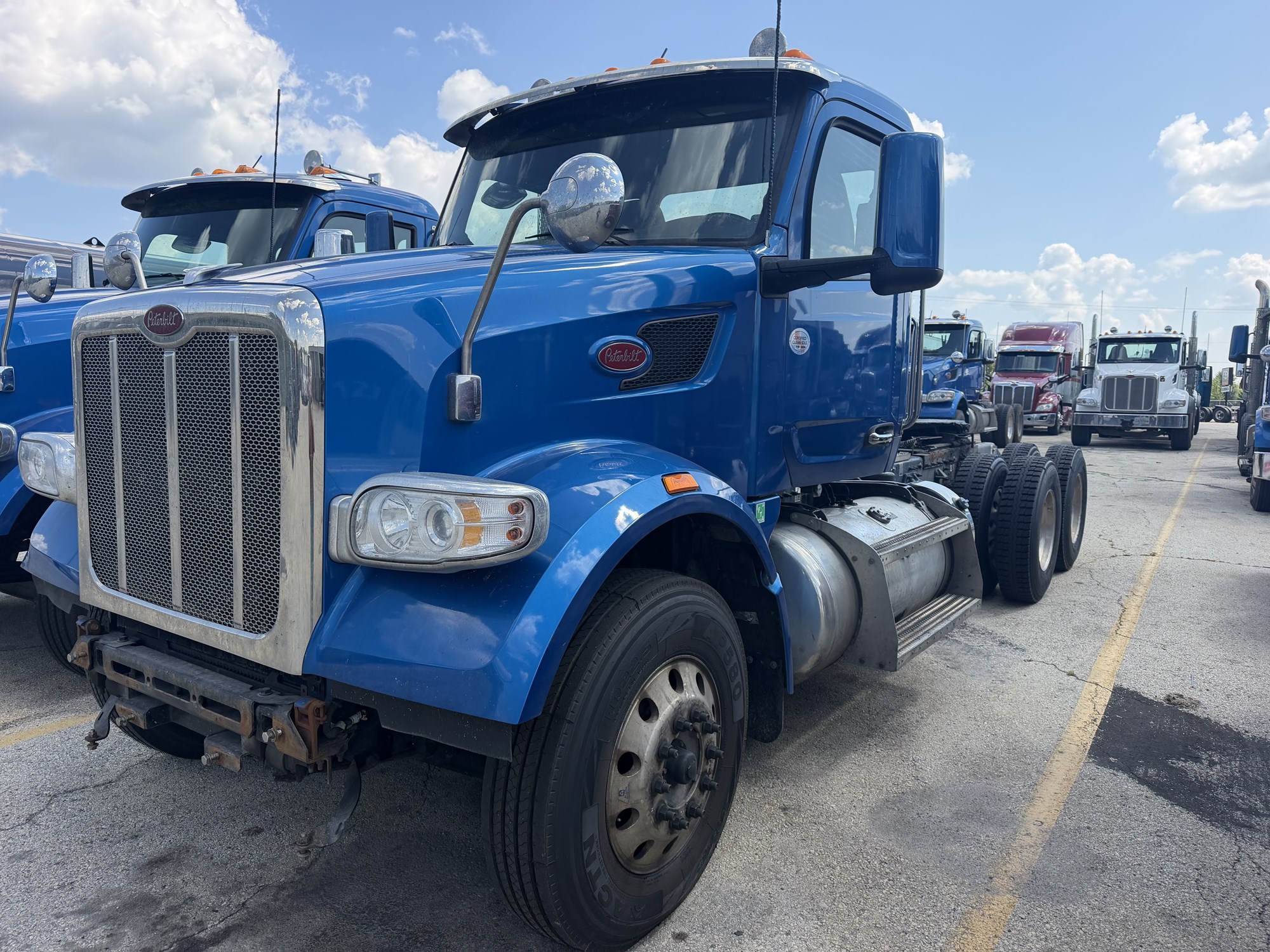 2022 Peterbilt 567 in Waukesha — photo 2