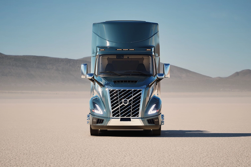 New Volvo VNL 300 rear day cab exterior view