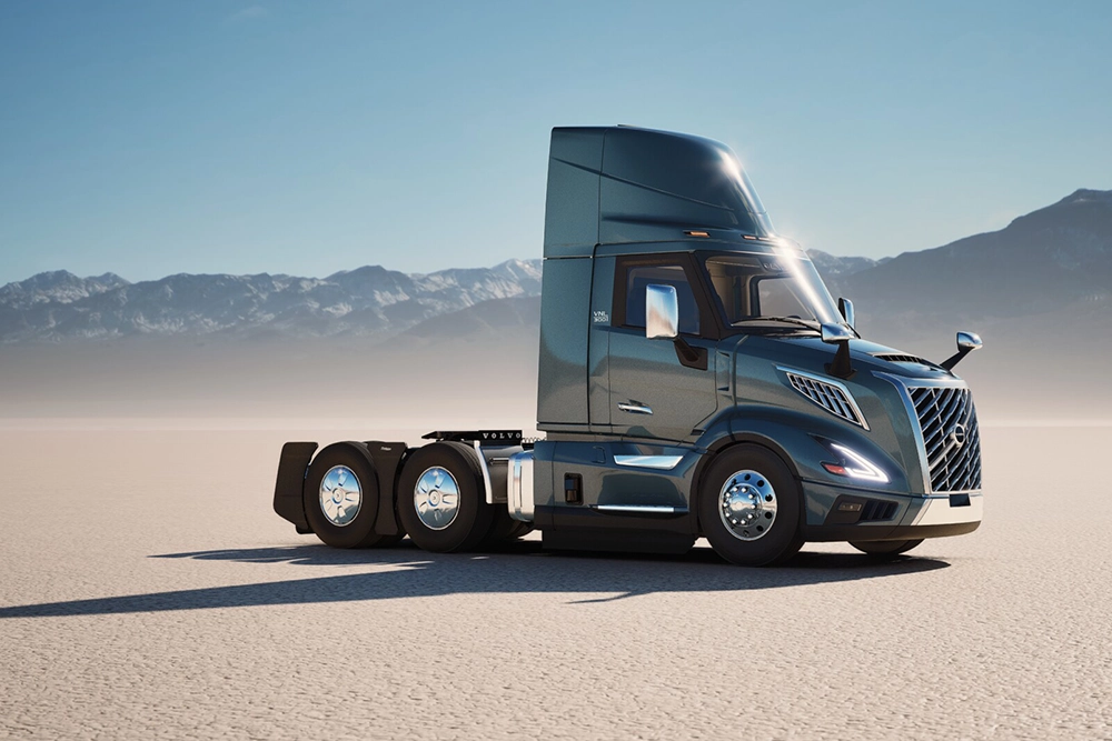 New Volvo VNL 300 bumper and headlight detail view