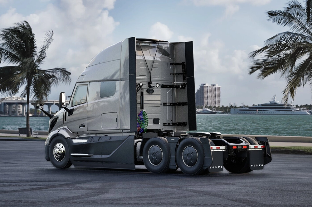 New Volvo VNR 640 rear mid-roof sleeper cab view