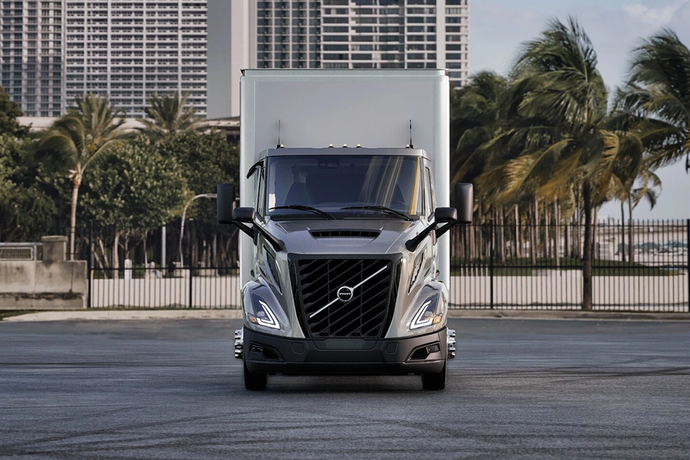New Volvo VNR Truck chassis and side fairings view