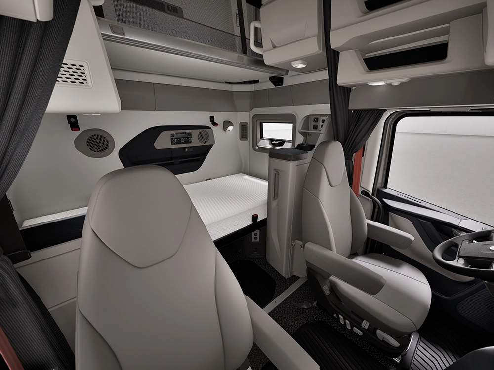Used Volvo VNL 660 digital cluster and steering wheel