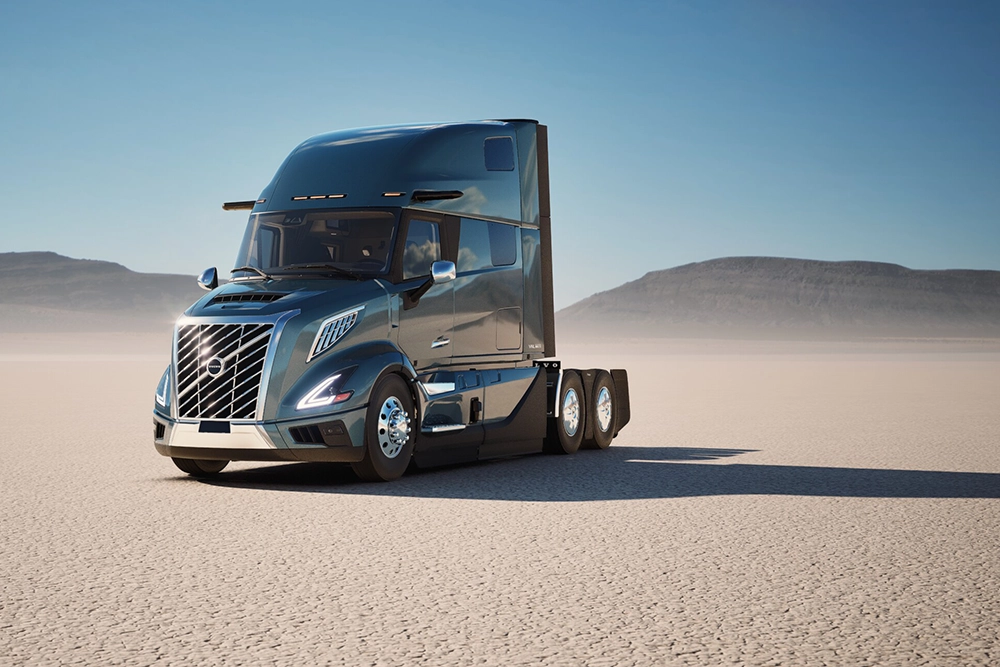 Used Volvo VNL 860 rear chassis and cab exterior view