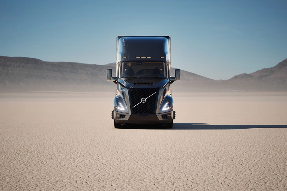 Used Volvo VNL 860 driver side exterior view