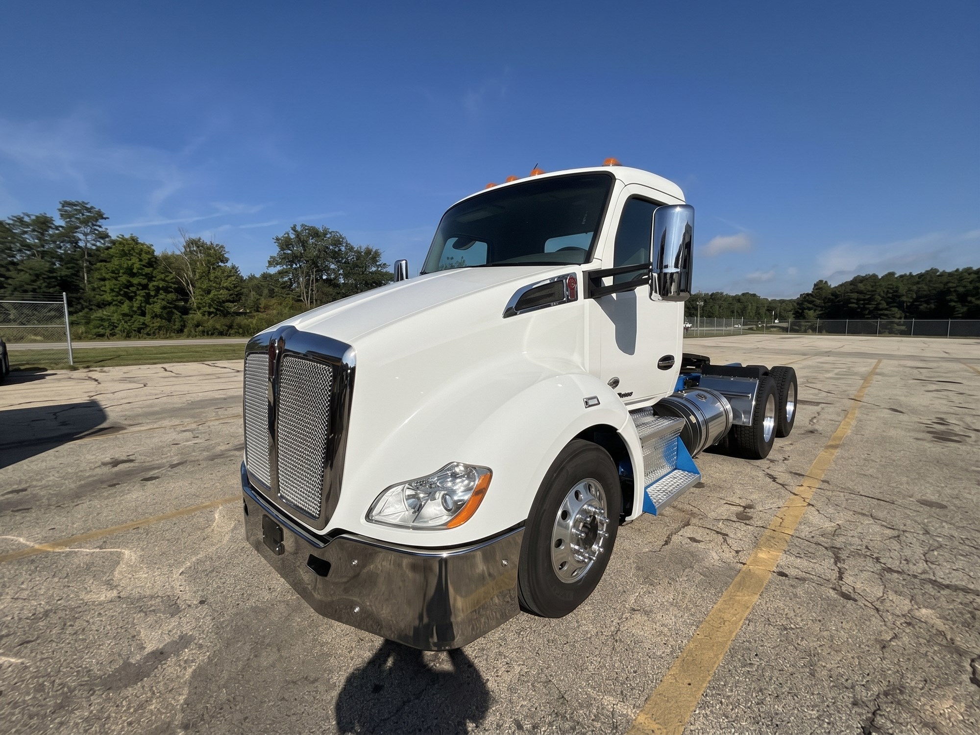 2018 Kenworth T680 in Wadsworth — photo 2
