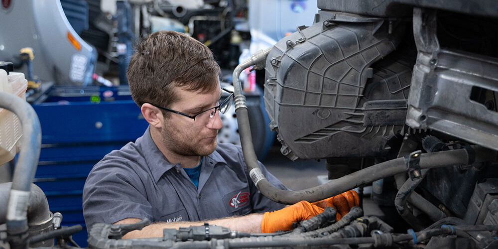 TRUCK-SUMMER-MAINTENANCE-BLOG